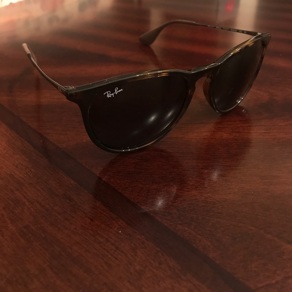 Brand new Erika Ray-Ban sunglasses